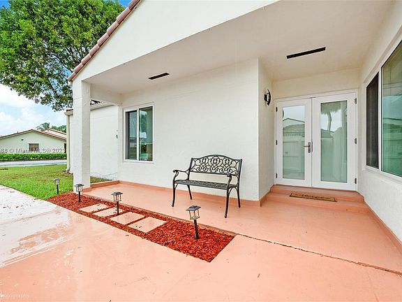3rd image of 12488 SW 17th Ln #12488