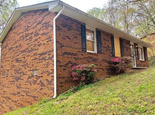 141 Whitehills Rd, Kingsport, TN 37660