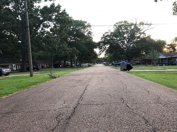 5th image of 4307 Gwendolyn Dr