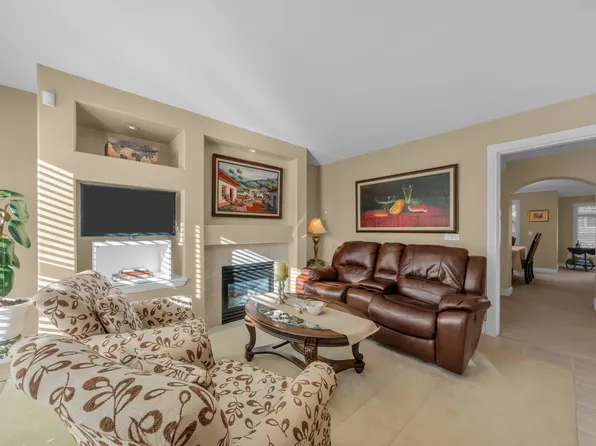 3405 Plateau Blvd #23, Coquitlam, BC V3E 3L7