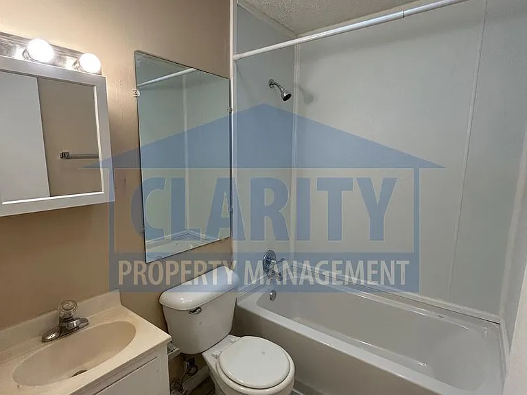 1709 Clemmer St NE — Photo 8