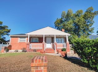 1708 Rowlock Rd, Chesapeake, VA 23321