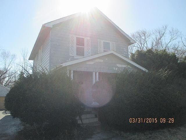 1st image of 2744 Joyce Ave