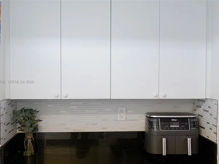 508 Gardens Dr #202 — Photo 4
