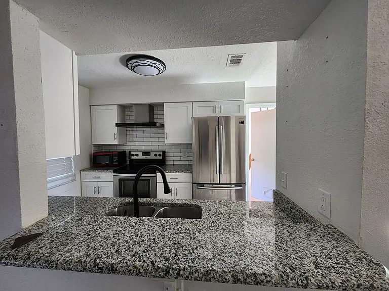 221 Loch Low Dr — Photo 9