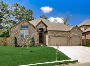 2001 NE Steinbeck Dr, Bentonville, AR 72712