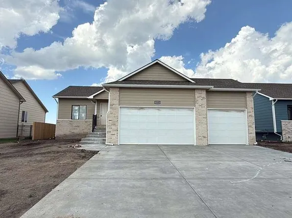 1540 E Midway Ct, Valley Center, KS 67147