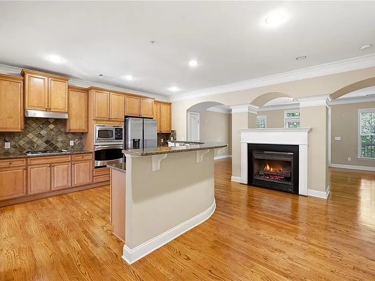 9040 Woodland Trl — Photo 12