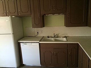 3rd image of 933 Henshaw Ave
