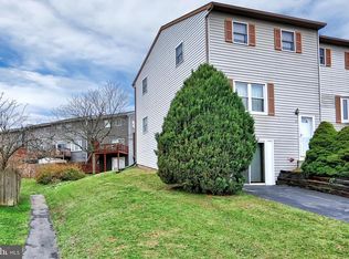 27 Bill Dugan Dr, Etters, PA 17319