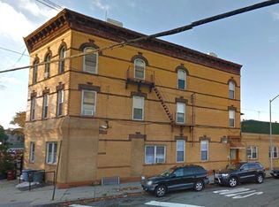 7402 65th St, Ridgewood, NY 11385