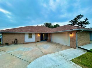 2505 Franklin Dr, Enid, OK 73703