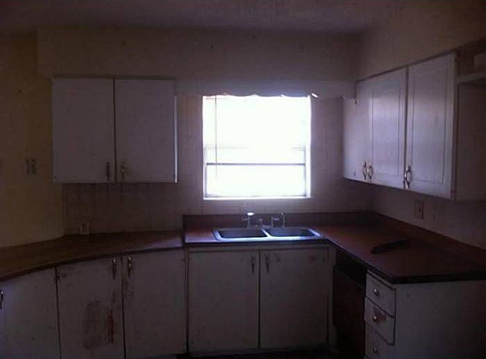 2nd image of 9020 Freeport Dr