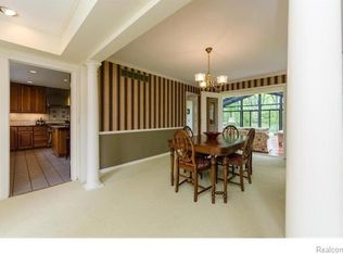 4225 Saginaw Ct, Ann Arbor, MI 48103