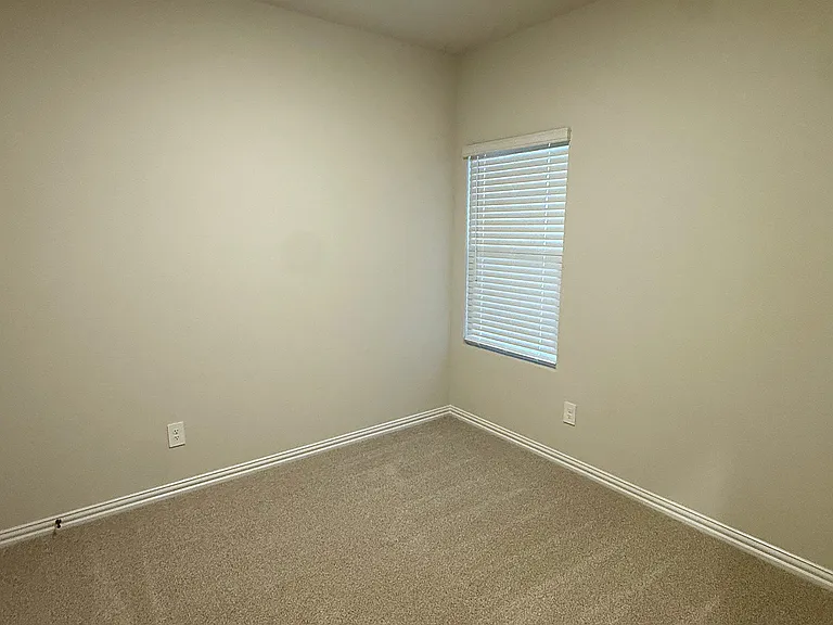 1126 Old Stead Dr — Photo 15