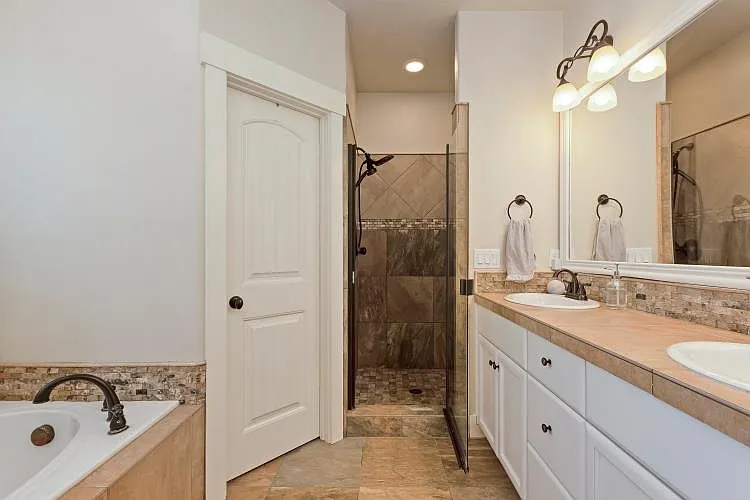 522 E Washakie St — Photo 22