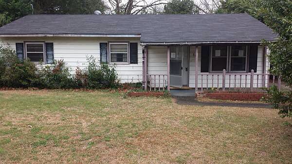 1st image of 819 Crestwood Ter