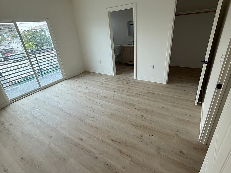 8210 Bell Ave — Photo 15