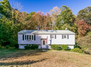 25 Gail Dr, Naugatuck, CT 06770