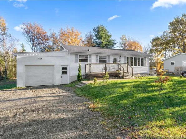 2 Pleasantview St, Moncton, NB E1G 2S6