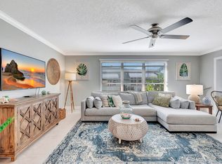 262 High Point Ct W APT D, Delray Beach, FL 33445