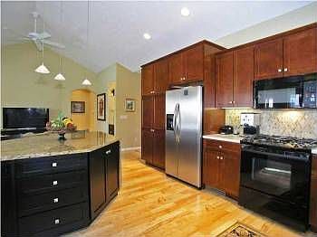 3rd image of 3911 Crystal Waters Ln NE