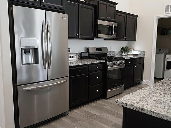 5th image of 9125 Woodbrook Dr