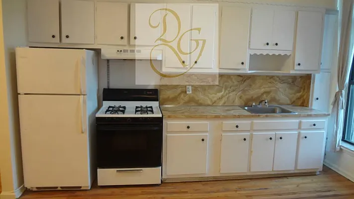 Rented by Dorsa Group | media 10