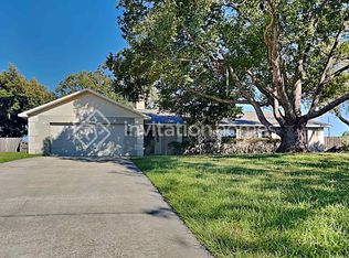 2301 Beechwood Ct, Plant City, FL 33563