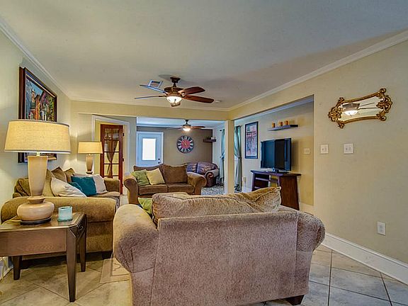 5th image of 1628 Campbell Ln