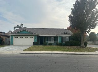 9017 Carnegie Hall Ln, Bakersfield, CA 93311