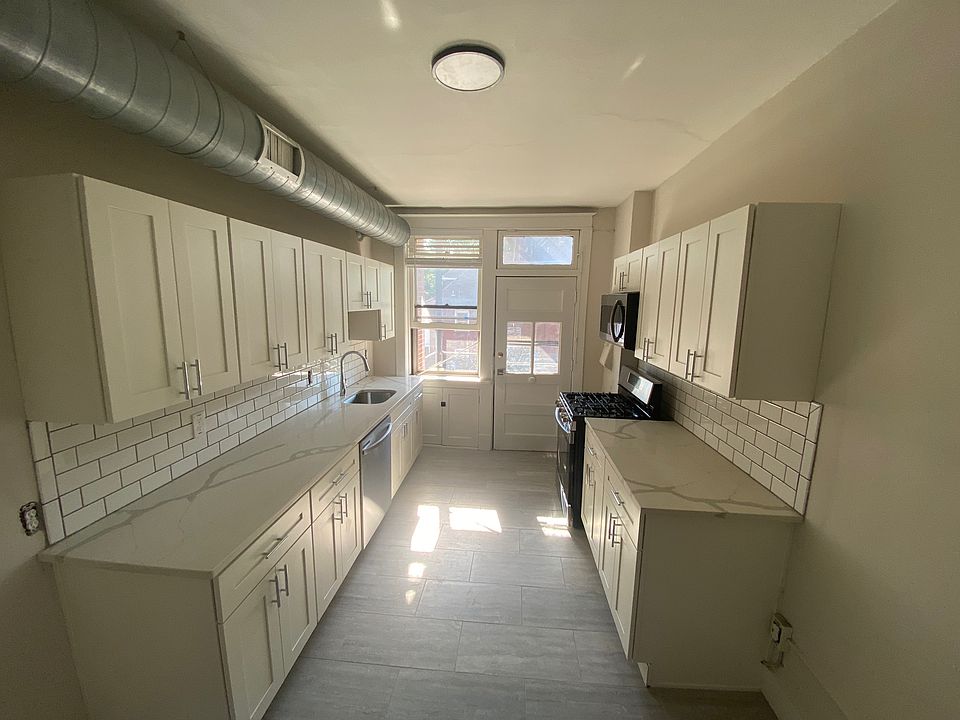1st image of 2166 Tower Grove Ave #3AC
