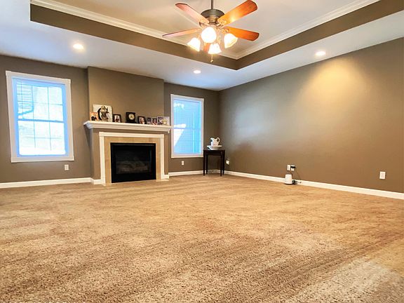 5th image of 1009 Martin Way