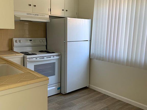 5th image of 2095 Lincoln Ave APT 23