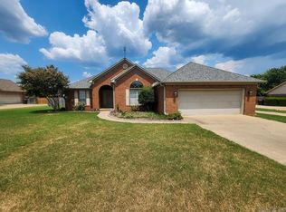 60 Weaver Cir, Vilonia, AR 72173