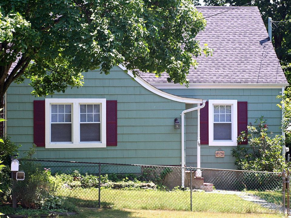Charming 4 Bedroom/2bathroom Cape