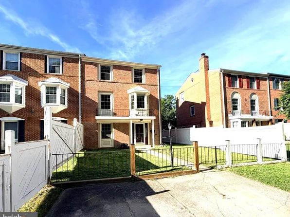 7908 Central Park Cir, Alexandria, VA 22309