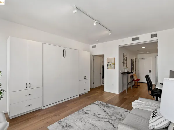 1433 Bush St #502, San Francisco, CA 94109