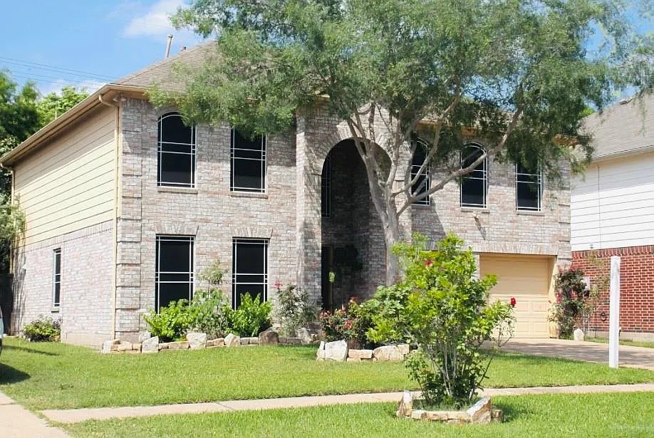 Building Photo - 16130 Coleburn Dr