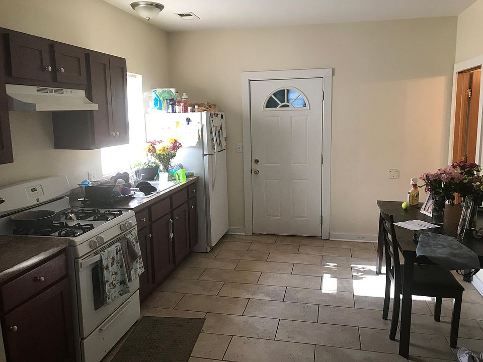 2nd image of 2700 W 38th St