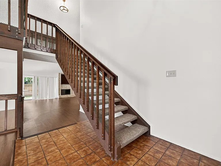 6203 Downwood Forest Dr — Photo 10
