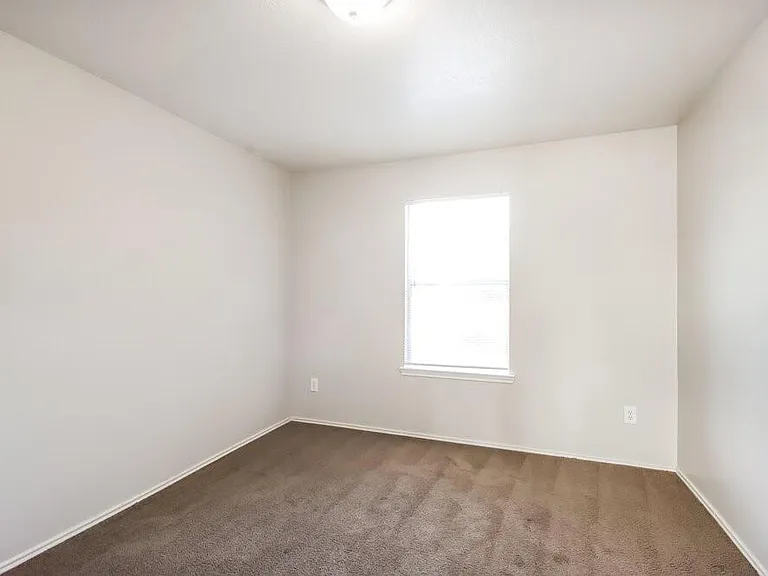 21243 Linden House Ct — Photo 12