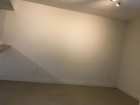 5th image of 170 SE 14th St #156