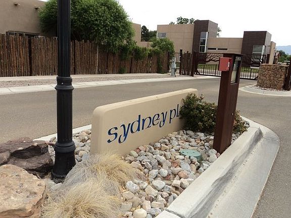 5th image of 2024 Sydney Ln NW