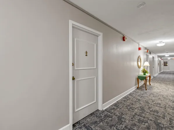 2121 Nicholasville Rd APT 605, Lexington, KY 40503