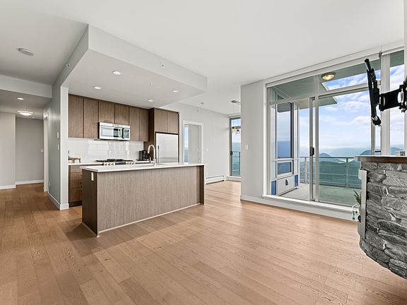 3rd image of 9060 University Cres #1506