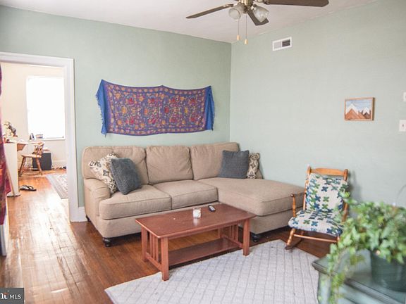 3rd image of 1218 S 11th St Floor 3