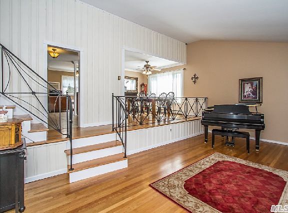 2nd image of 268 Westshore Dr