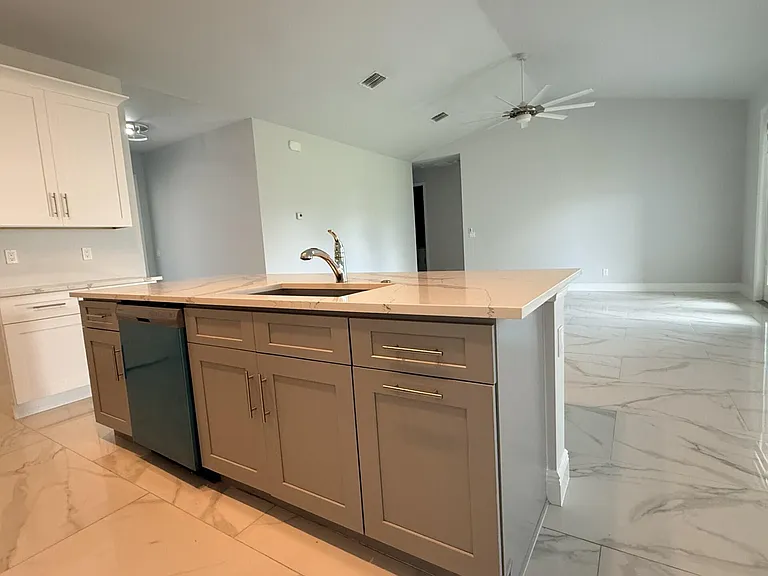 5673 NW Whitecap Rd — Photo 8