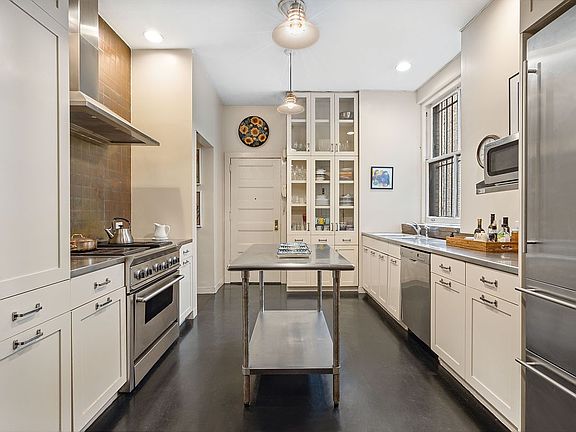 5th image of 563 Park Ave APT 10E